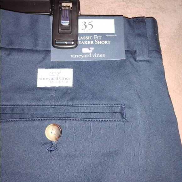 Vineyard Vines Navy Embroidered Men's Shorts NWT - Picture 2 of 3